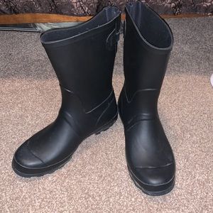 Rain boots
